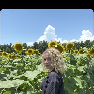 Meet your Posher, Robin